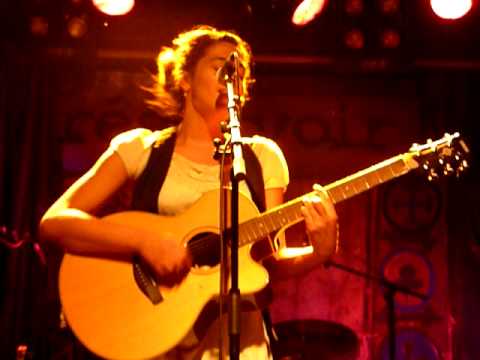 Fanny Krief au Réservoir (Paris, le06/08/09) n°1