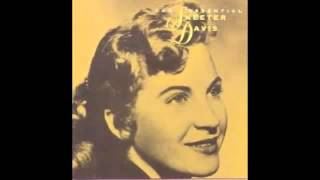 Born To Love You ~ Skeeter Davis