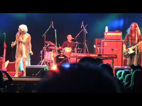 Christine Campbell Band - Led Zeppelin Medley - New Glasgow Riverfront Jubilee 2015