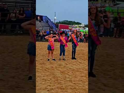 Rodeio com César Paraná  73 anos de Paulo Frontin e nós na locução da montaria em Carneiro