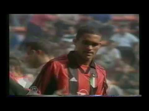 Milan 3 - 1 Perugia (99/2000)