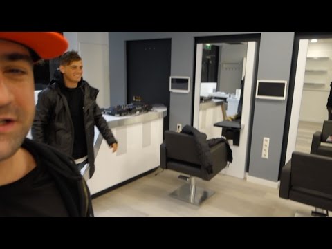 SALON VERBOUWD, MARTIN GARRIX TEST DJ BOOTH IN DE SALON! - HANNIHANNA #VLOG64
