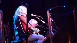 Emmylou Harris &amp; Sheryl Crow - &quot;Juanita&quot; @  City Winery Nashville (22 Jan 2017)