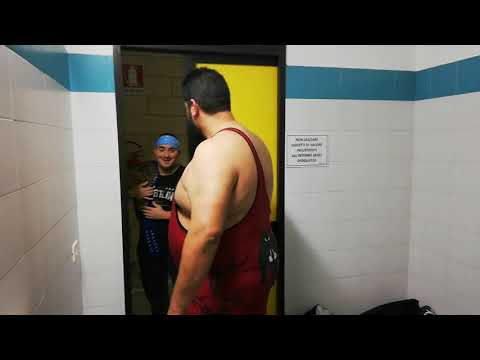 Chi trova un gigante, trova un amico