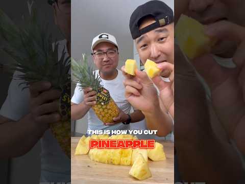 How to cut pineapple easily🍍🔪