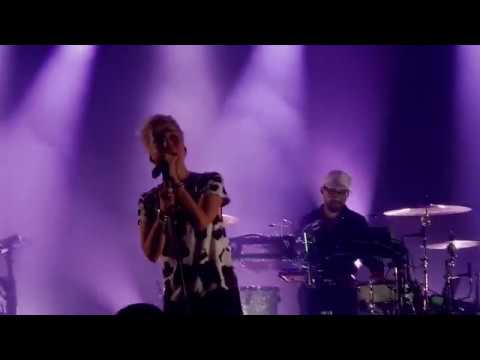 Jeanne Added - Both Sides - Live @ Lausanne, Les Docks, 23.11.2018