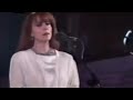 Fairuz - fi shi am bisser (Live in beirut 1994)