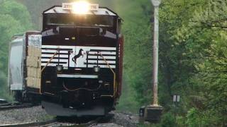 preview picture of video 'NS SD70M-2 with Union Pacific'