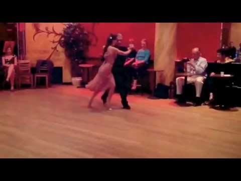 Jorge Torres and Maria Blanco — "Mi alondra" — 1/3 at Alberto's