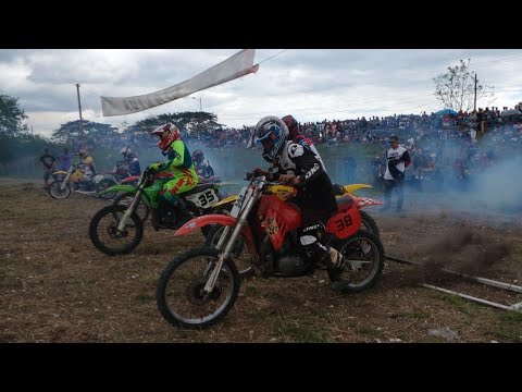 Carreras de motocross en Guines Mayabeque