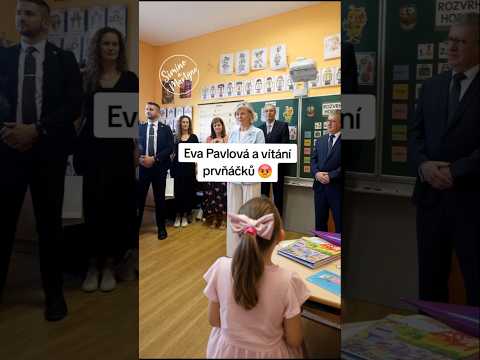 Eva Pavlová a vítání prvňáčků 😡 #Shorts #vtip