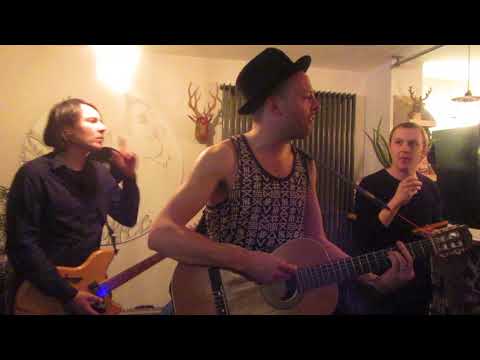 The Van Jets - Ready Made Wild Life @ George & The Bear - Genk 04/1/17