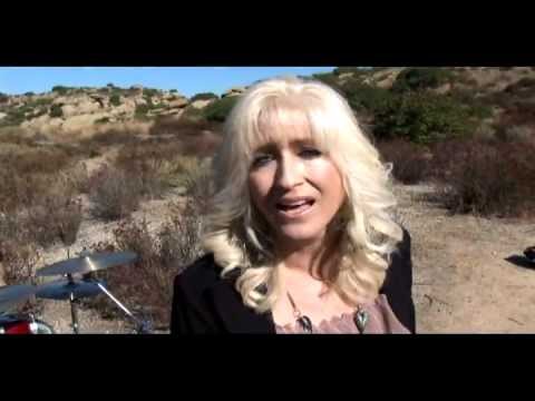 Lev Shelo with Corry bell - Halo Yadata