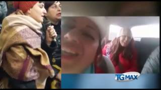 Arisa canta ai funerali di Luciano e Silvana