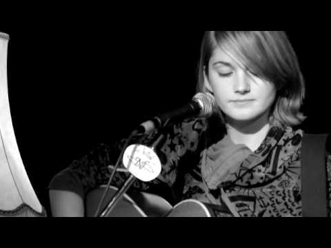 Rainy Day - IDA UNCONU - tvnoir.de (Der Überraschungsgast)