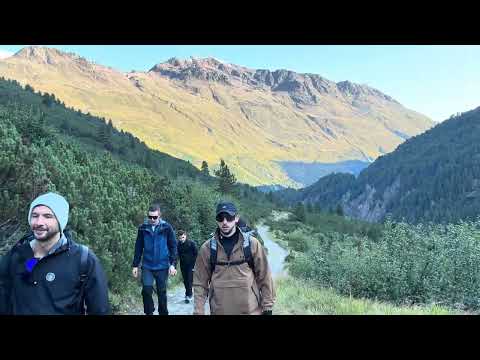 Summer hike to Kreuzspitze (Tyrol)