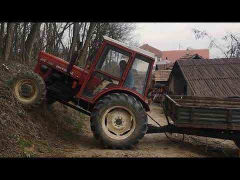POČETNIK,OPASNO OKRETANJE TRAKTORA NA USKOM PUTU