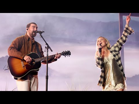 Kelsea Ballerini & Noah Kahan – “Mountain With A View" & "Stick Season” (Live from the ACM Awards)