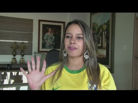 Six-fingered family are Brazil's lucky omen
