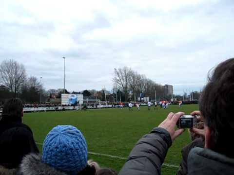 Koninklijke HFC - Oud Internationals: Pierre v. Hooijdonck 1-1