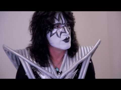 Tommy Thayer of KISS about his Epiphone signature Les Paul