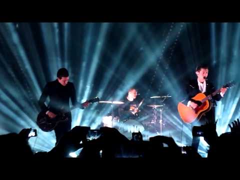 Arctic Monkeys and Miles Kane - All My Loving [Live at Madison Square Garden - 08-02-2014]