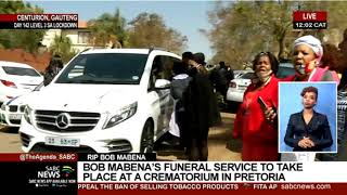 Download lagu Bob Mabena Funeral I Mourners leave his home for church service mp3