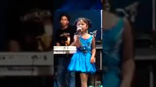 Download lagu Tasya rosmala kecil mp3
