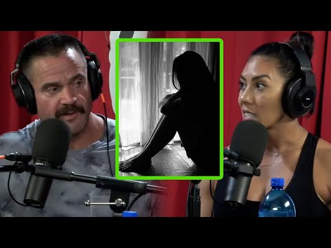 Hannah Eden Talks About Getting Out of a Dark Place