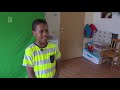 Hoe werkt corona? 11-jarige YouTuber Kalil legt het glashelder uit!