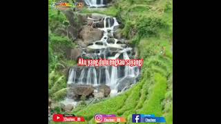 Download lagu EMAS HANTARAN ( lirik ) - Yollanda ft Arief | Story WA 30 Detik. mp3