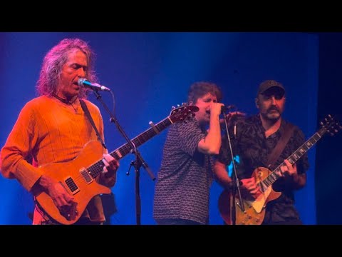 Robe - Puntos Suspensivos @ Vigo, 9/11/2024 (Último concierto de Robe ❤️)