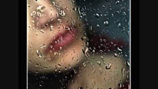 LLOVER SOBRE MOJADO PEDRO ARROYO