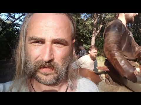 Poza kadrem dokumentu