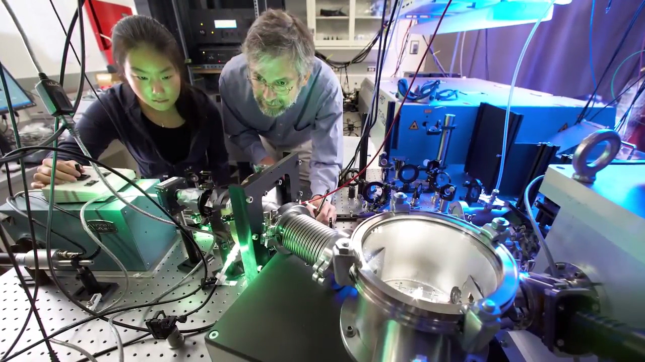 The Making of Molecular Movies: Stanford PULSE Institute - YouTube