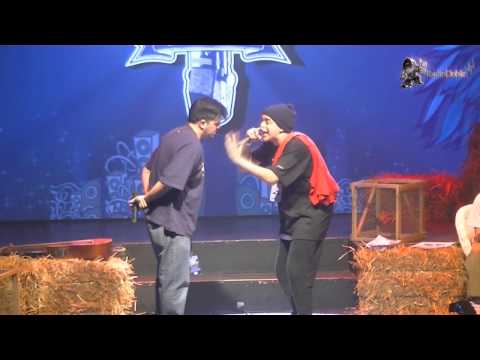Kodigo vs Papo MC - 1ra ronda Batalla de los Gallos Red Bull 2013 Argentina - Radio Doble HH