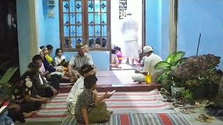 Download lagu Pitra Puja umat Hindu dan Pengajian Umat Muslim berpapasan mp3