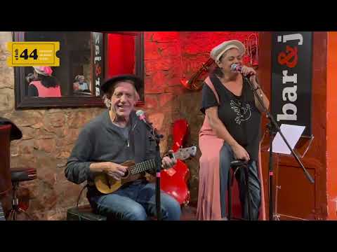 LUIS PASTOR y LOURDES GUERRA - En esta esquina del tiempo