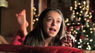 Hollie Steel - When Christmas Comes To Town (Official Music Video)