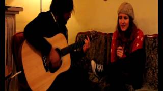 KUVE - INVISIBLES CUERPOS (Acústico para Amaral Station)