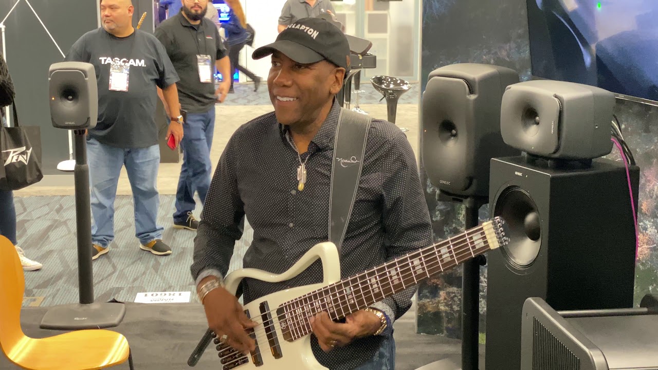 Stevie Wonder surprises Nathan East at Namm 2020! - YouTube