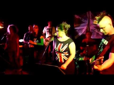 Chacal Band et les Hupettes - 12 - Hateful