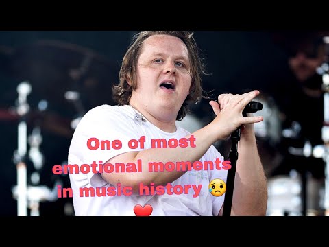Fans Helped Him To Finish His Song | Lewis Capaldi | Glastonbury #lewiscapaldi