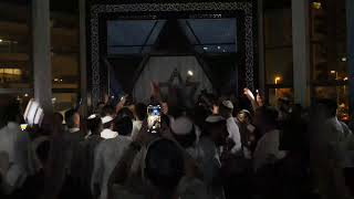 הרב אייל עמרמי - מתכוננים ליום הכי גדול בשנה! | מוצ"ש אמונה (הרב אייל עמרמי) - התמונה מוצגת ישירות מתוך אתר האינטרנט יוטיוב. זכויות היוצרים בתמונה שייכות ליוצרה. קישור קרדיט למקור התוכן נמצא בתוך דף הסרטון