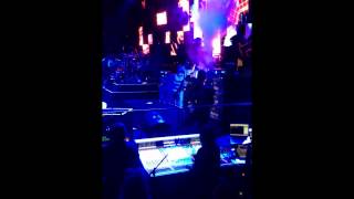 Joe Perry sets amp on fire Aerosmith HD (GLBTour 2012)