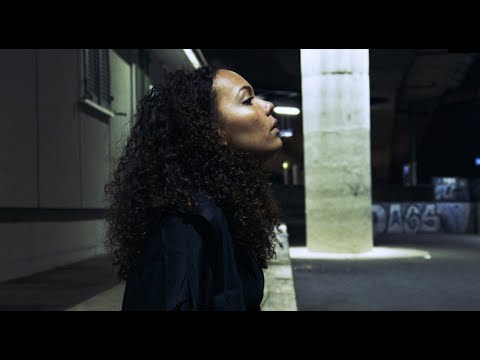 Caroline Alves - Like a Stone (Music Video)