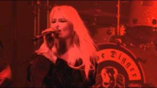 Grave Digger - Ballad of Mary (Queen of Scots) feat. Doro @ Wacken 2010 (Official DVD)