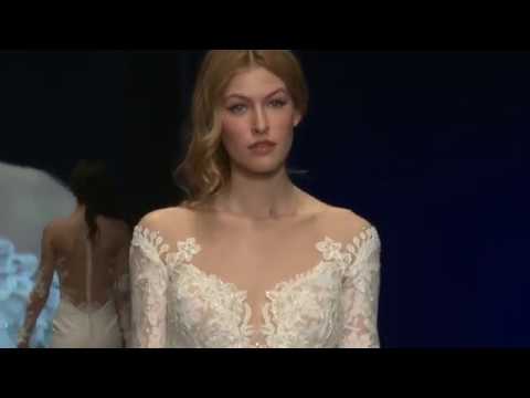 Luxury wedding dresses brandJulia Kontogruni @ Si Sposa Italia 2019