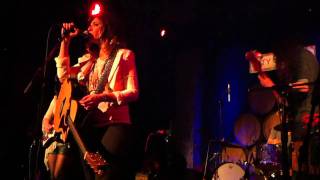 Nicole Atkins and the Black Sea - "My Baby Don't Lie" / "Vultures" (2011-10-10)