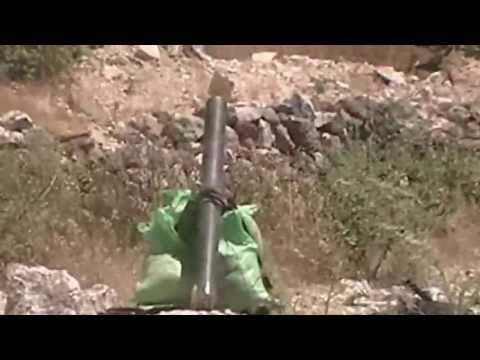 استهداف عصابات الأسد بقذائف الهاون من قبل عناصر لواء رواد الجنوب في قرية عزيزة في ريف حلب الجنوبي